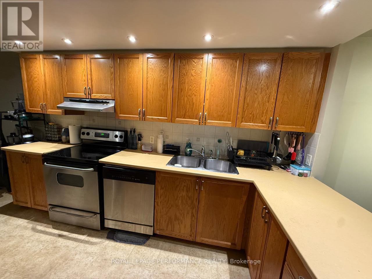 390 Crownridge Drive N, Ottawa, Ontario K2M 3A4 - Photo 18 - X12664478