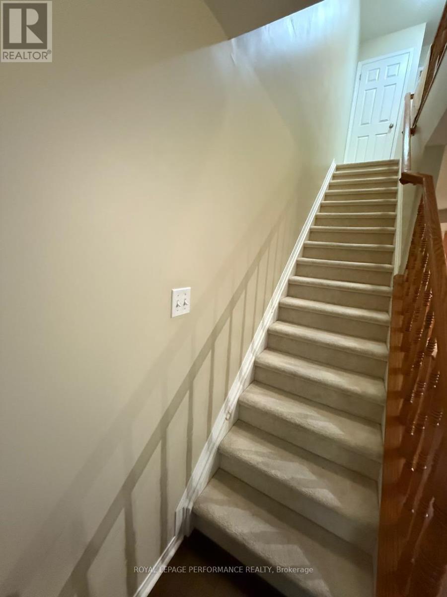 390 Crownridge Drive N, Ottawa, Ontario K2M 3A4 - Photo 7 - X12664478