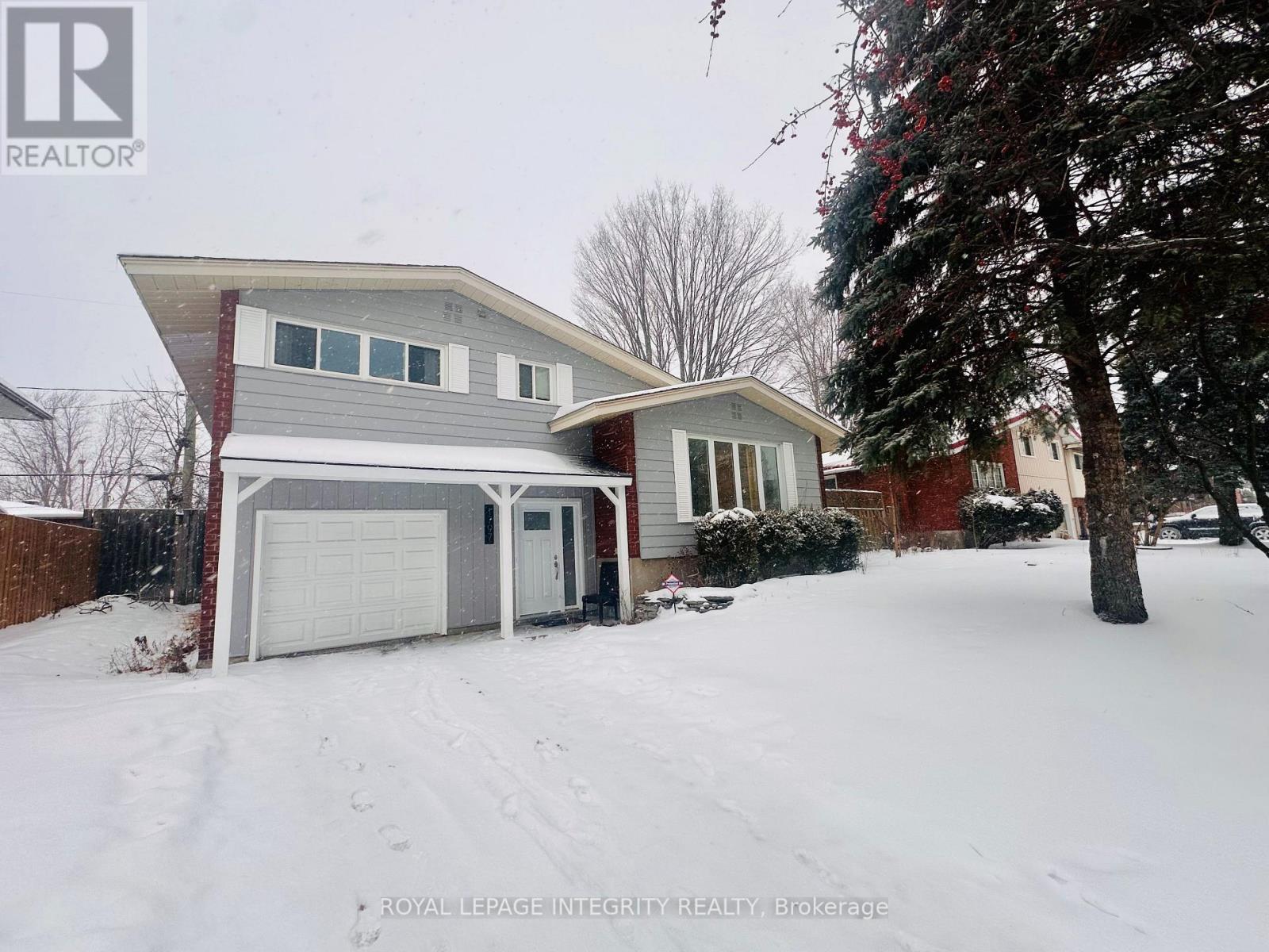 1797 Gage Crescent, Ottawa, Ontario  K2C 0Z8 - Photo 2 - X12664534