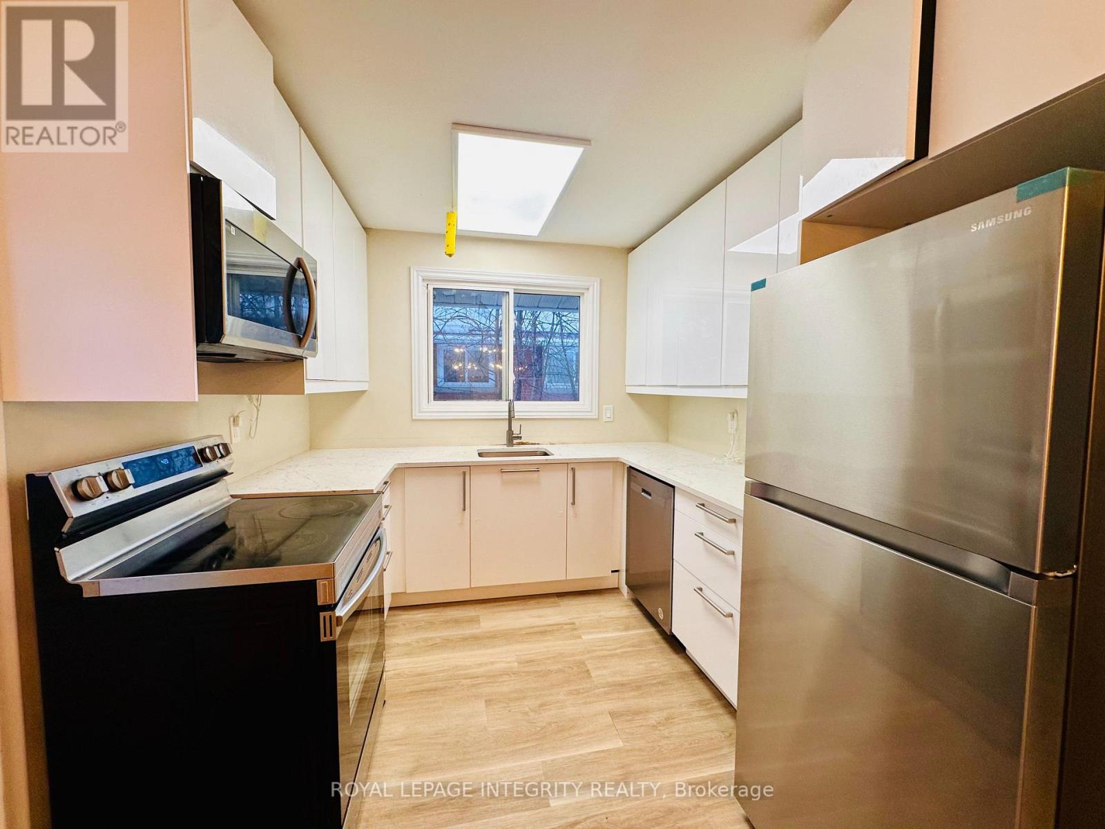 1797 Gage Crescent, Ottawa, Ontario  K2C 0Z8 - Photo 5 - X12664534