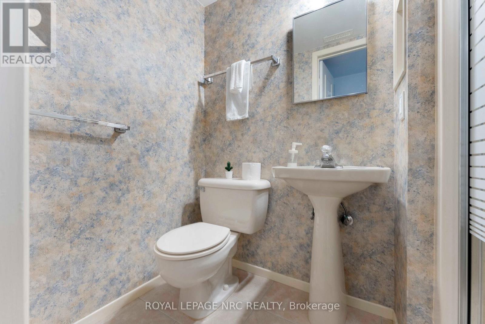 Unit - 4 - 2232 Upper Middle Road, Burlington, Ontario  L7P 2Z9 - Photo 40 - W12664468