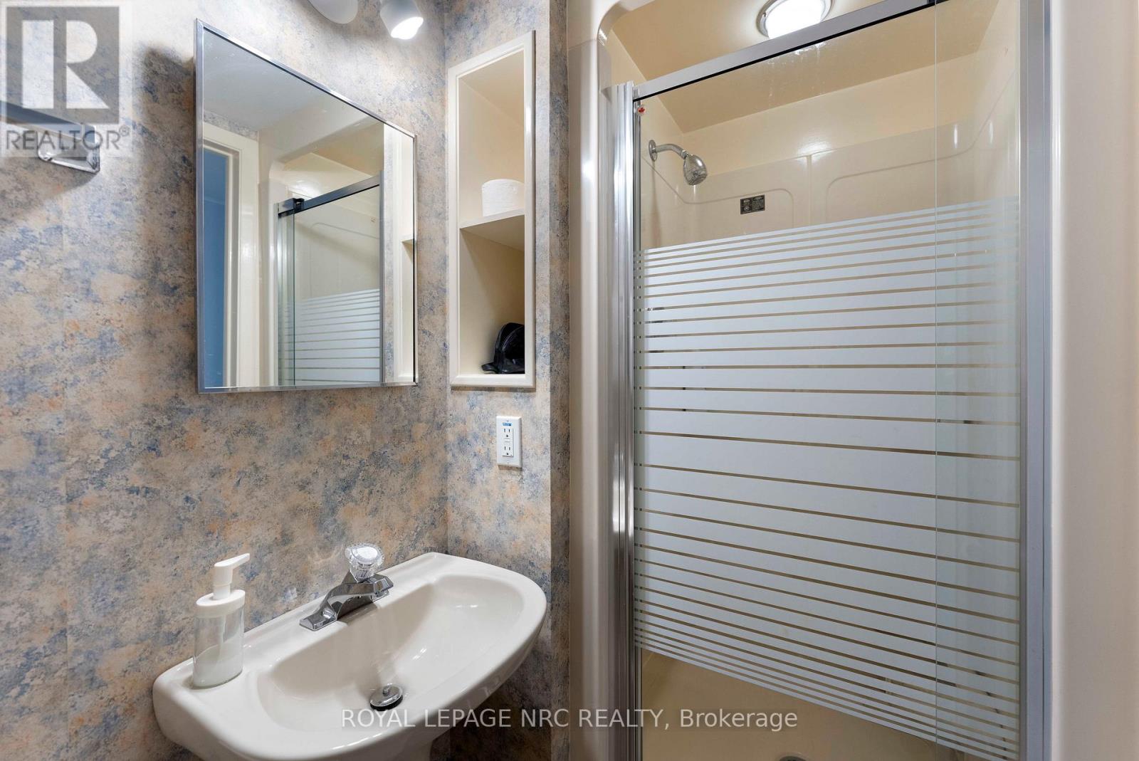 Unit - 4 - 2232 Upper Middle Road, Burlington, Ontario  L7P 2Z9 - Photo 41 - W12664468