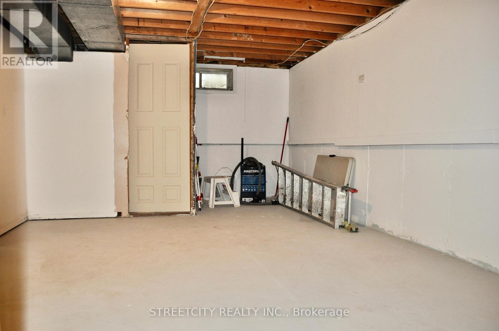 Photo 21 of 28 for 371 Speight Boulevard