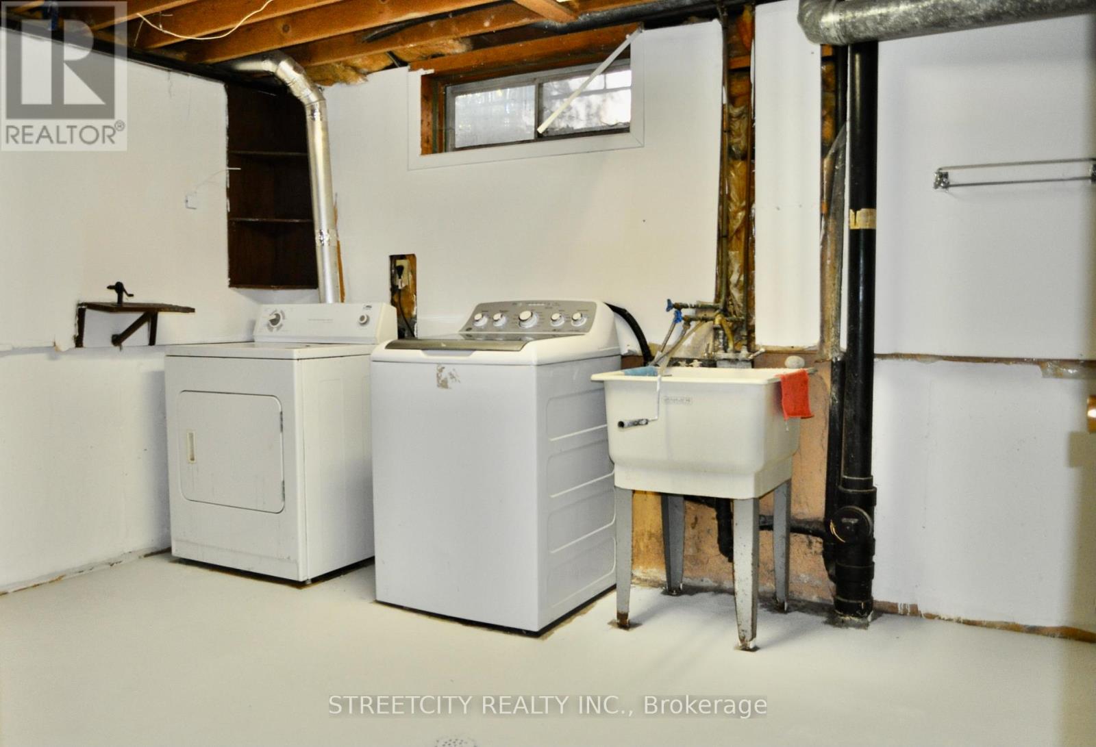 Photo 22 of 28 for 371 Speight Boulevard