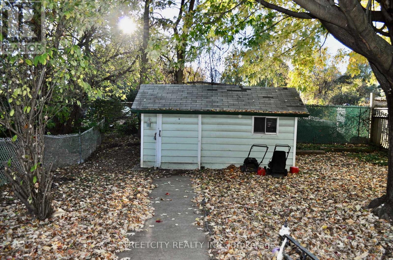 Photo 25 of 28 for 371 Speight Boulevard