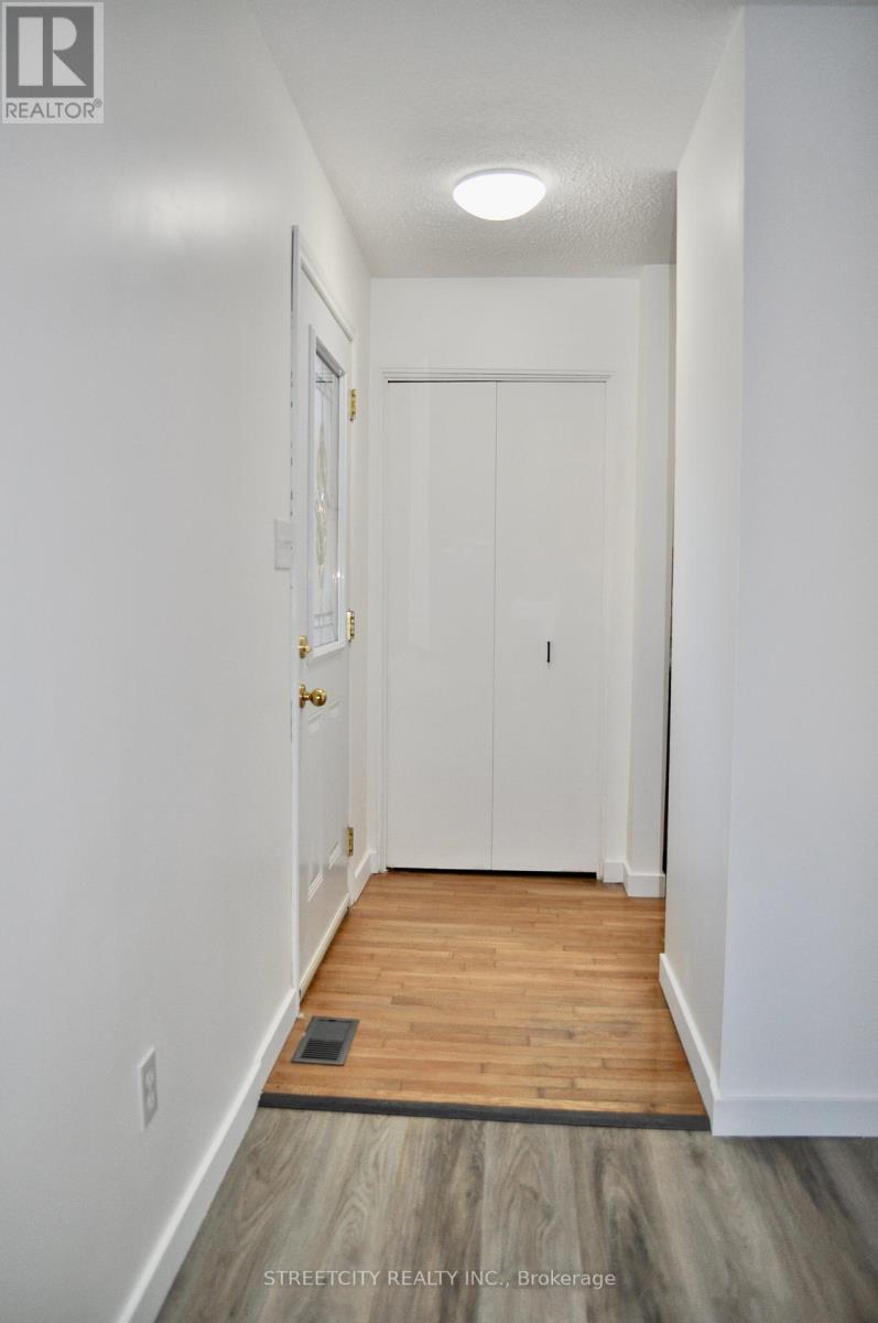 Photo 3 of 28 for 371 Speight Boulevard