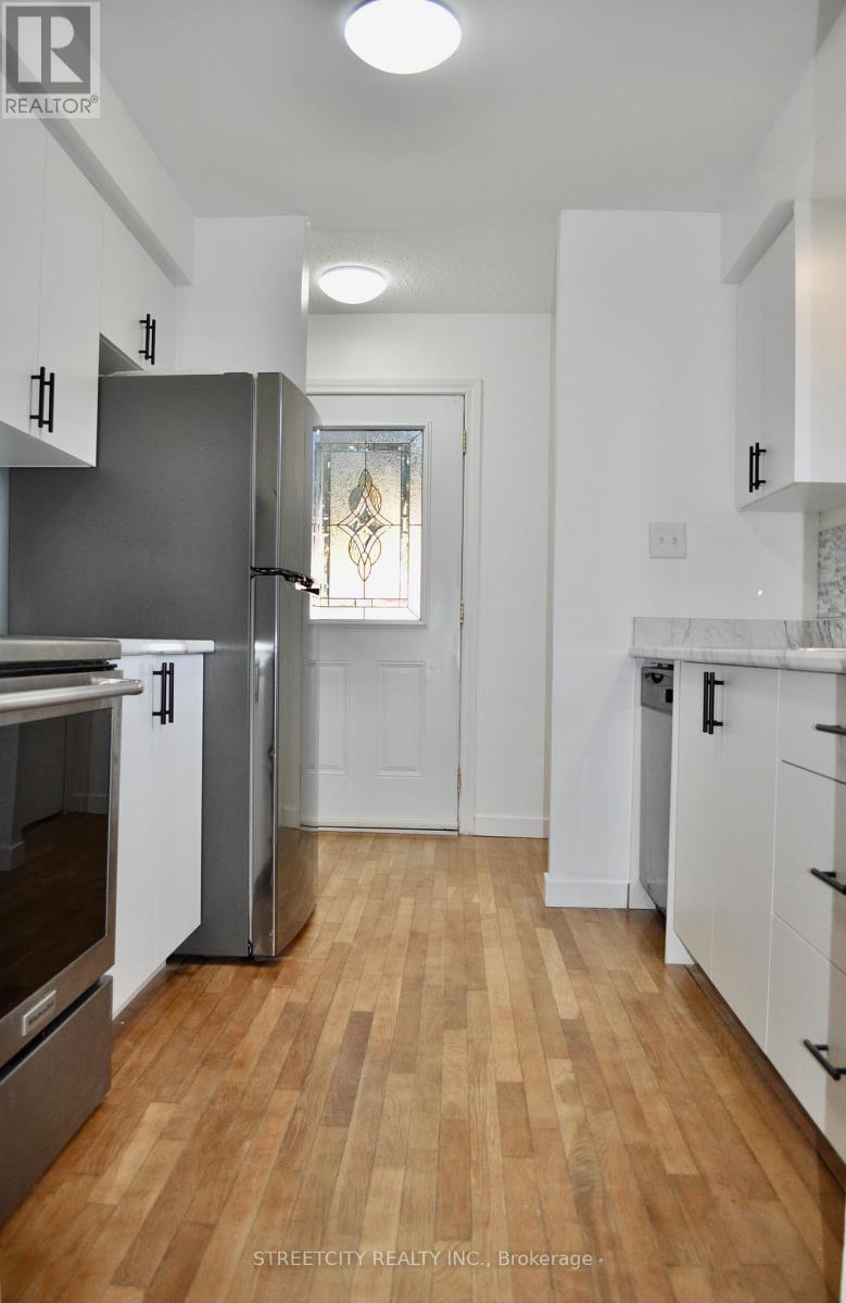 Photo 4 of 28 for 371 Speight Boulevard