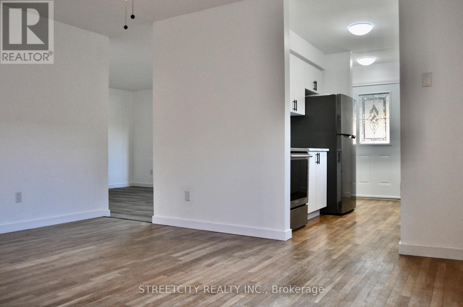 Photo 8 of 28 for 371 Speight Boulevard