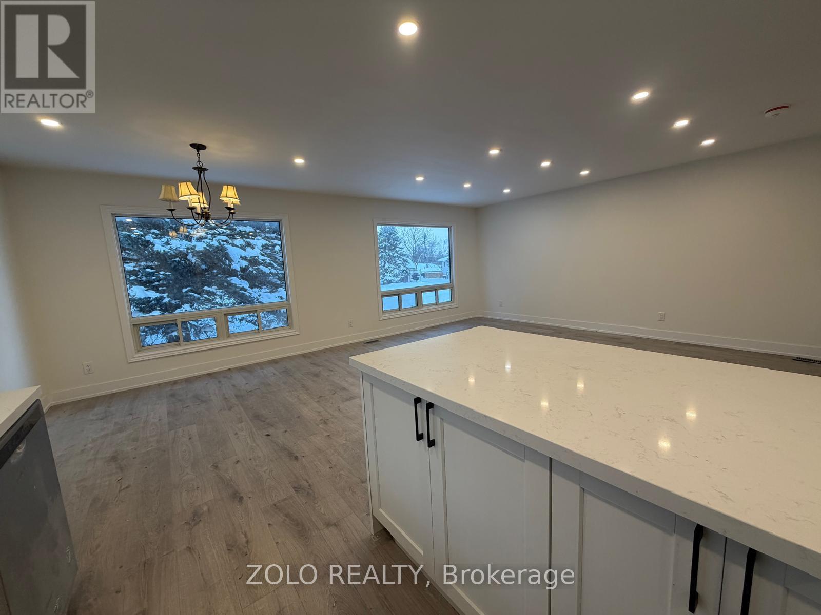 3 Highcroft Road, Barrie, Ontario  L4N 2X3 - Photo 6 - S12664462