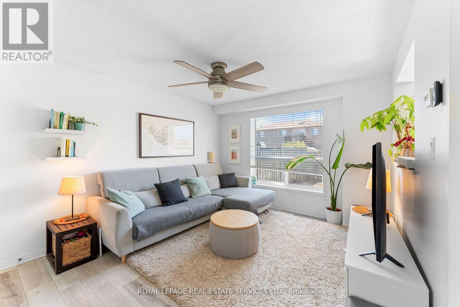 4 Weymouth Road, Barrie, Ontario  L4M 6R9 - Photo 4 - S12664526