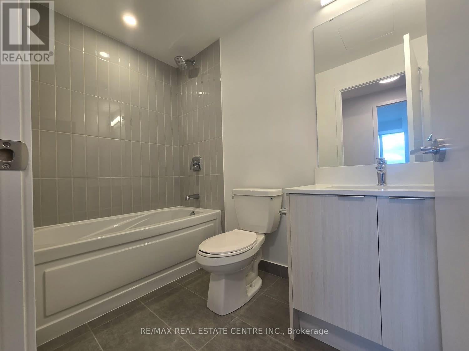 817 - 225 Malta Avenue, Brampton, Ontario  L6Y 6L6 - Photo 4 - W12664488