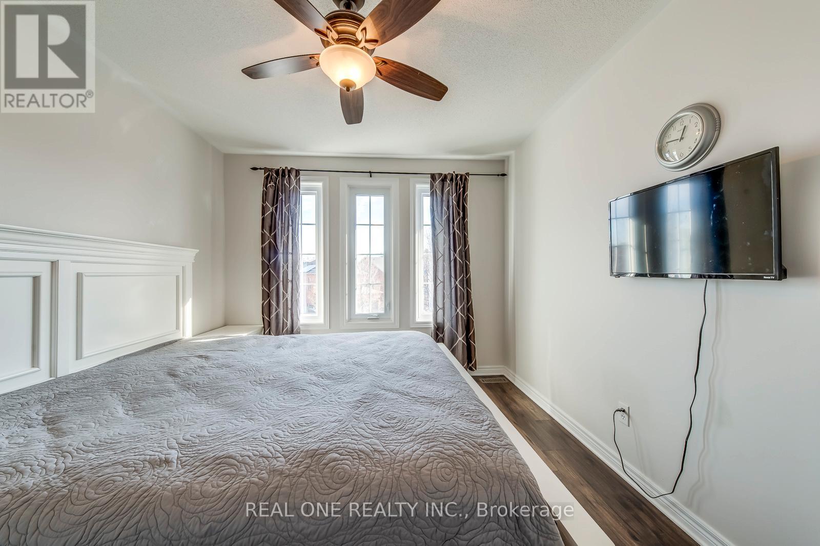 2163 Westmount Drive, Oakville, Ontario  L6M 3N9 - Photo 33 - W12664496