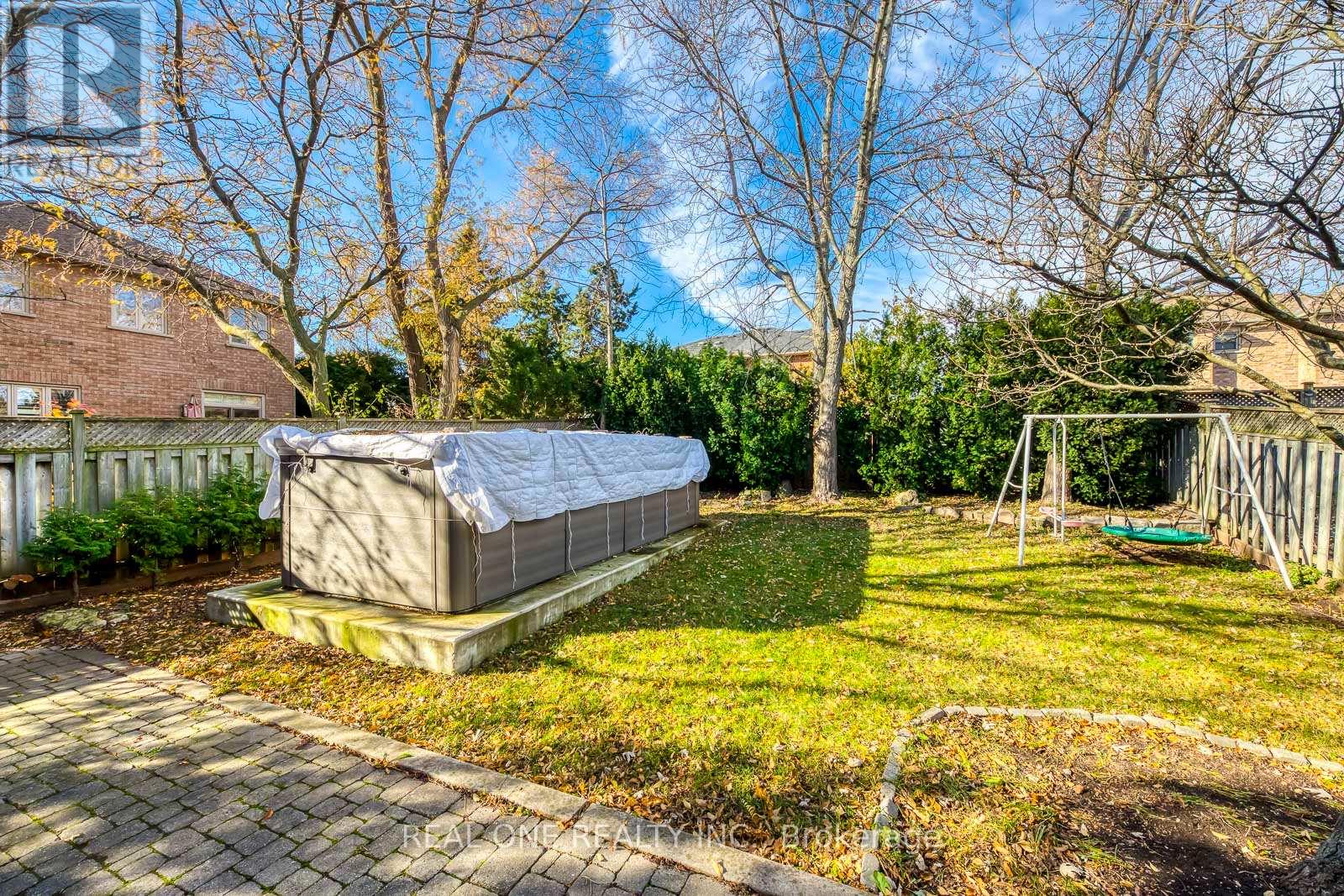 2163 Westmount Drive, Oakville, Ontario  L6M 3N9 - Photo 48 - W12664496