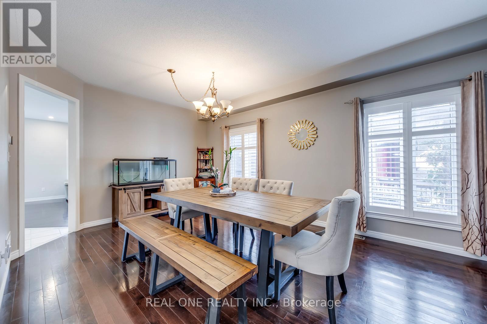 2163 Westmount Drive, Oakville, Ontario  L6M 3N9 - Photo 5 - W12664496