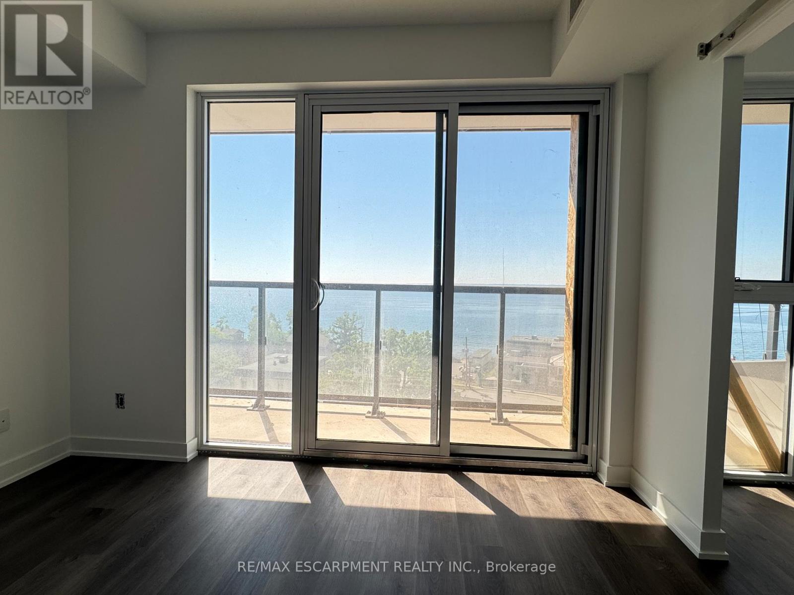 704 - 370 Martha Street, Burlington, Ontario  L7R 2P7 - Photo 20 - W12664510