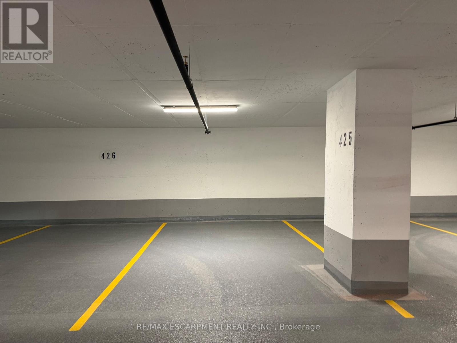 704 - 370 Martha Street, Burlington, Ontario  L7R 2P7 - Photo 30 - W12664510