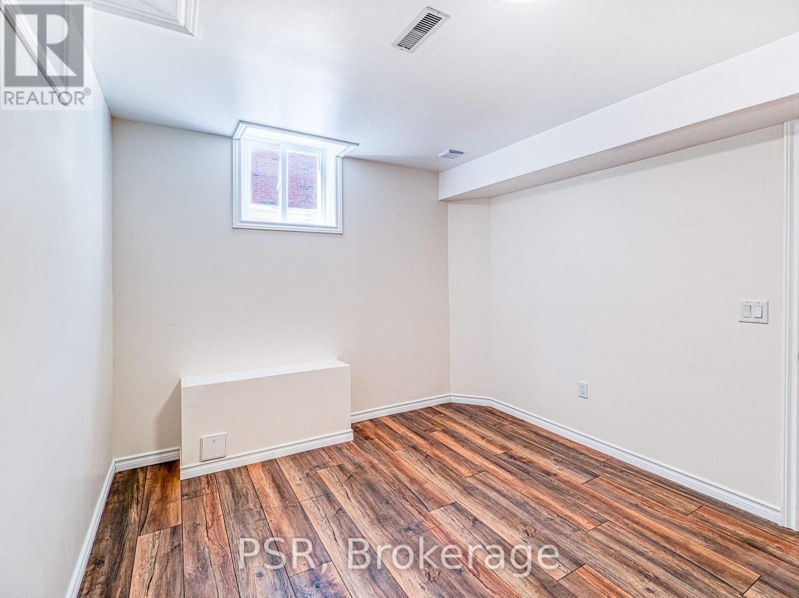 Basement - 6408 Newcombe Drive, Mississauga, Ontario  L5V 2H9 - Photo 6 - W12664520