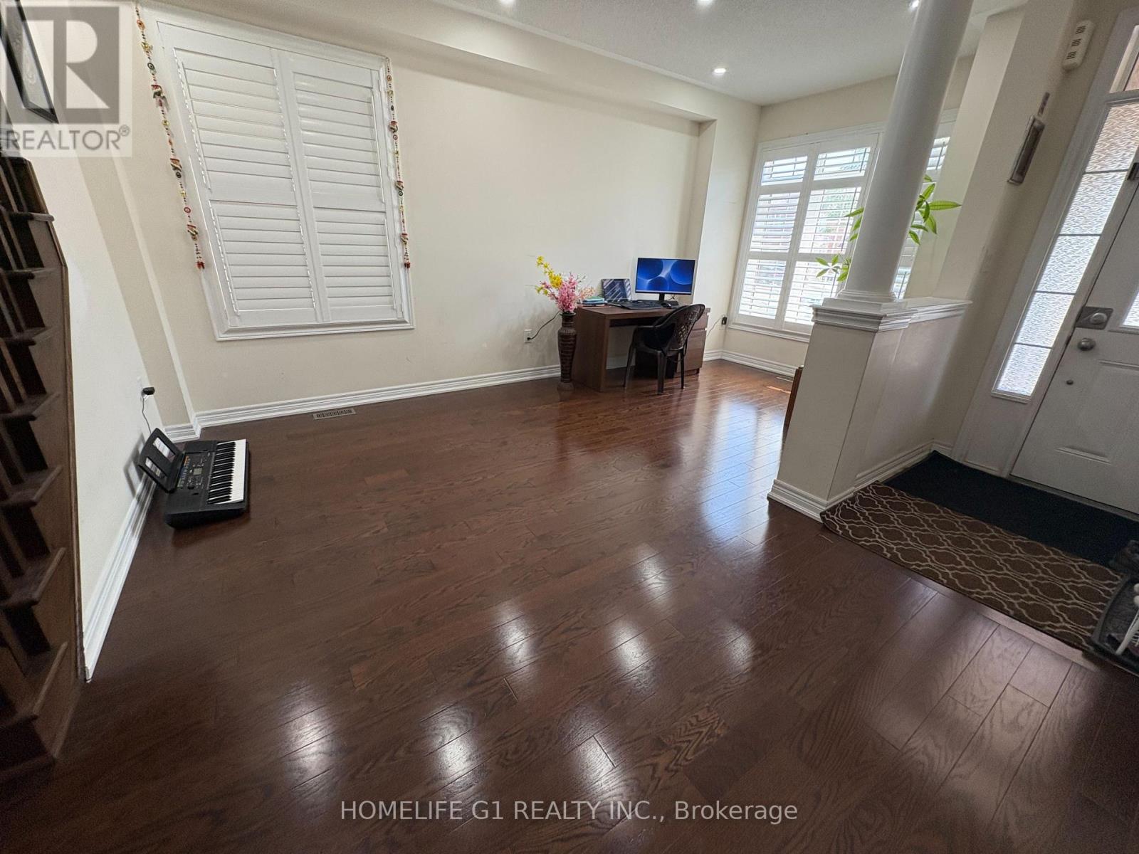 22 Relton Circle, Brampton, Ontario  L6P 3Z2 - Photo 3 - W12664522