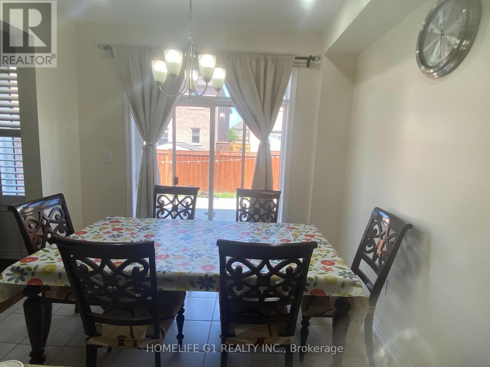 22 Relton Circle, Brampton, Ontario  L6P 3Z2 - Photo 9 - W12664522