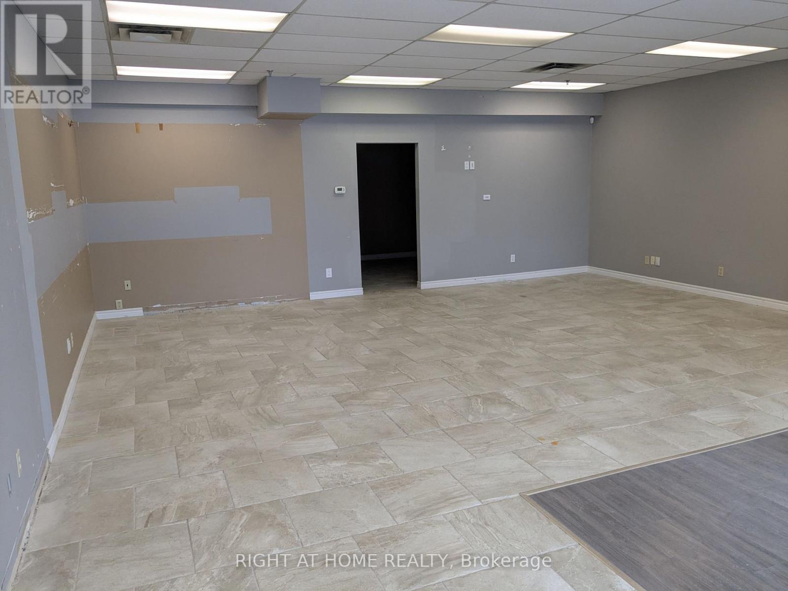 62 Plant Farm Boulevard, Brantford, Ontario  N3S 7W3 - Photo 9 - X12664502