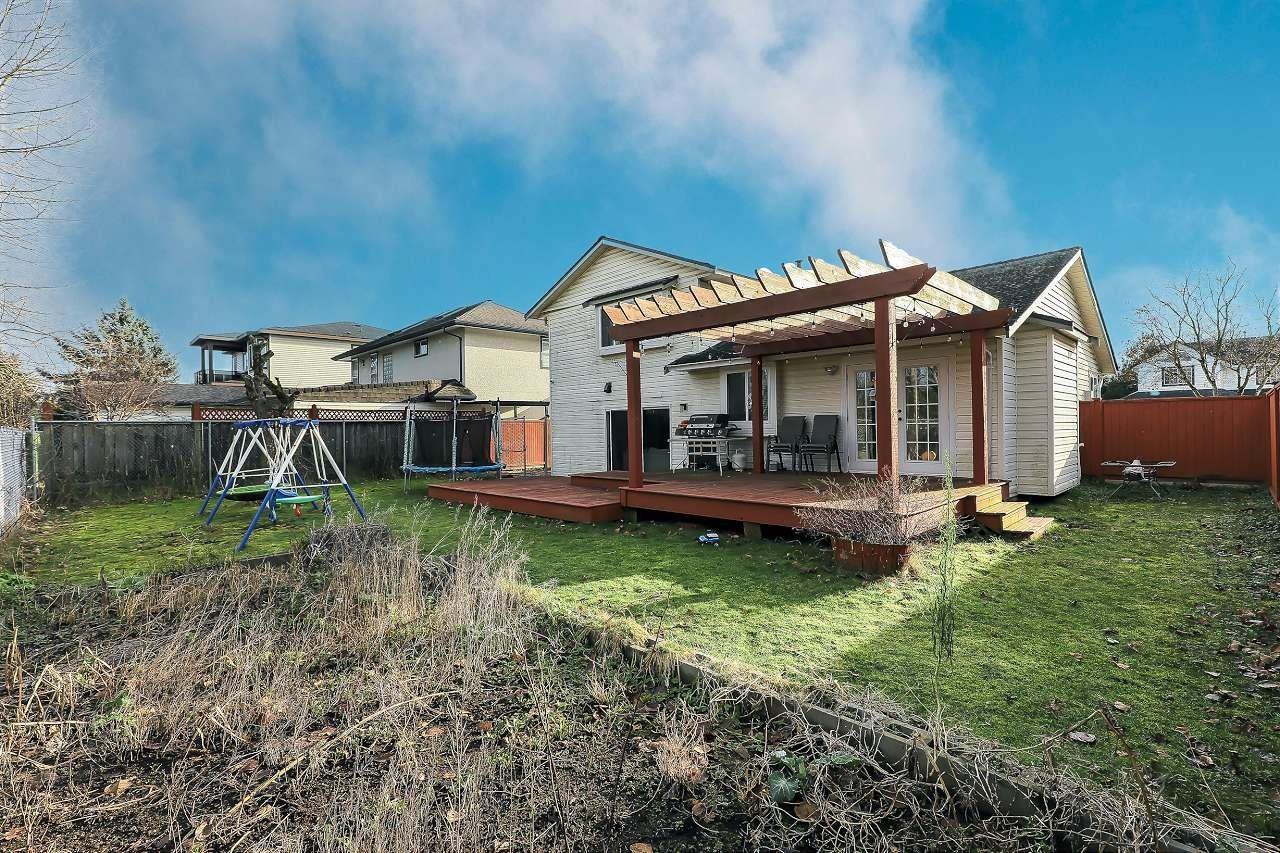 32275 Clinton Avenue, Abbotsford, British Columbia  V2T 5B3 - Photo 6 - R3075260