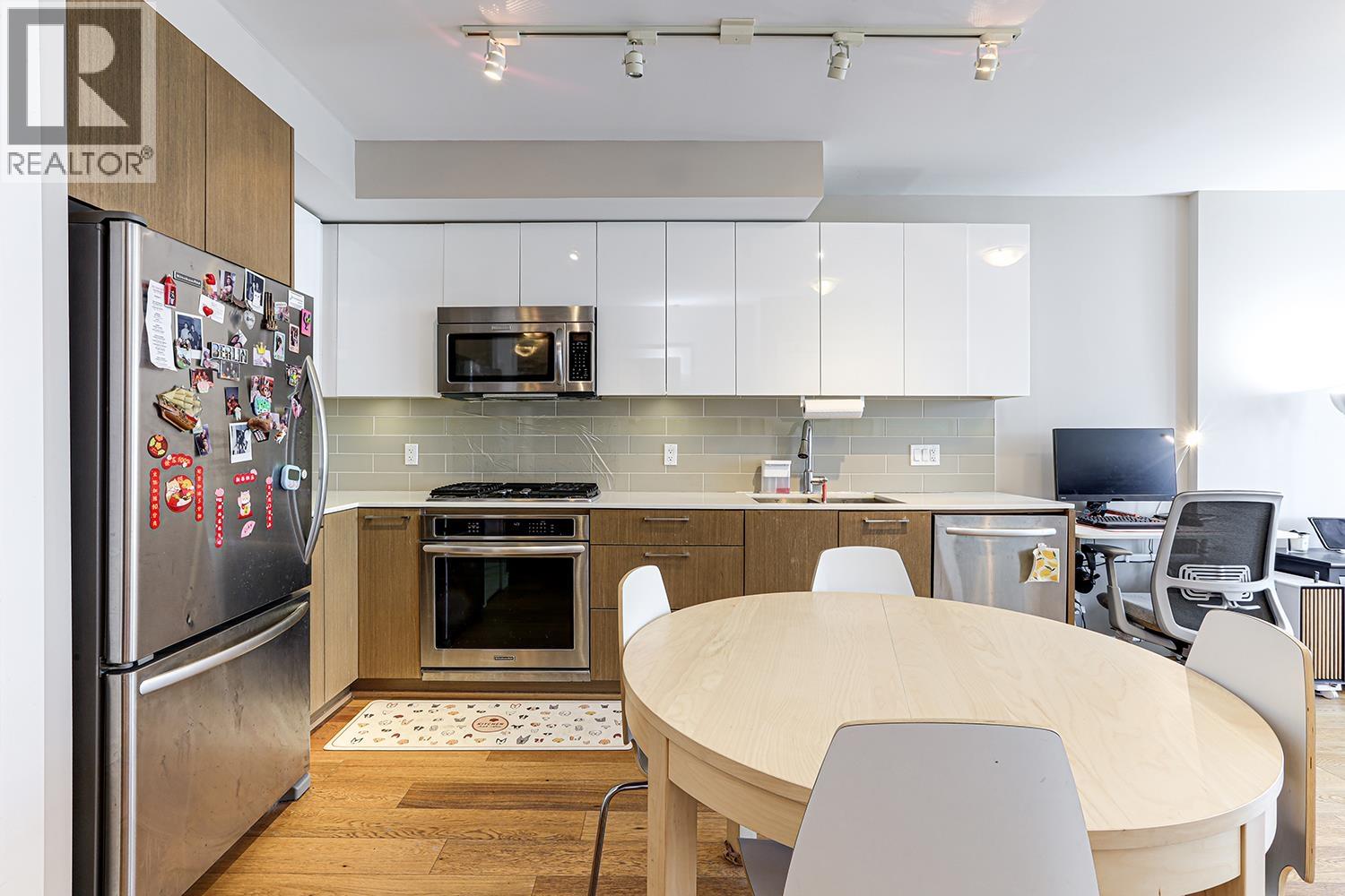 1001 6951 Elmbridge Way, Richmond, British Columbia V6X 1X5 - Photo 9 - R3075785