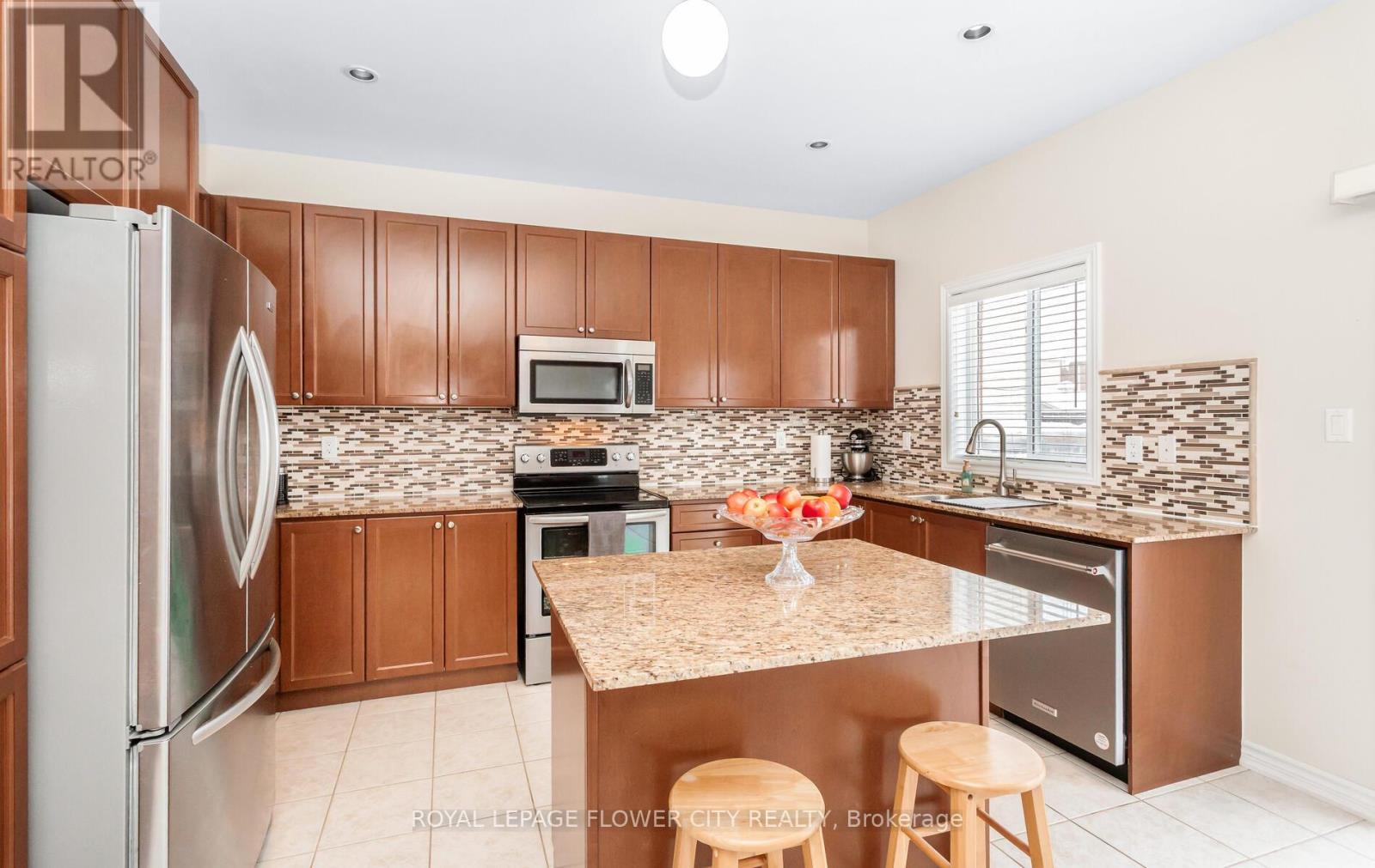 513 Davis Drive, Shelburne, Ontario  L9V 2S3 - Photo 5 - X12657052