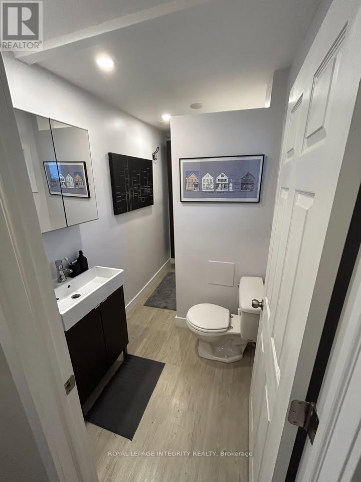 18 Commanda Way, Ottawa, Ontario  K1M 1E9 - Photo 14 - X12664556