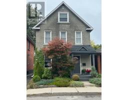 18 COMMANDA WAY, Ottawa, Ontario