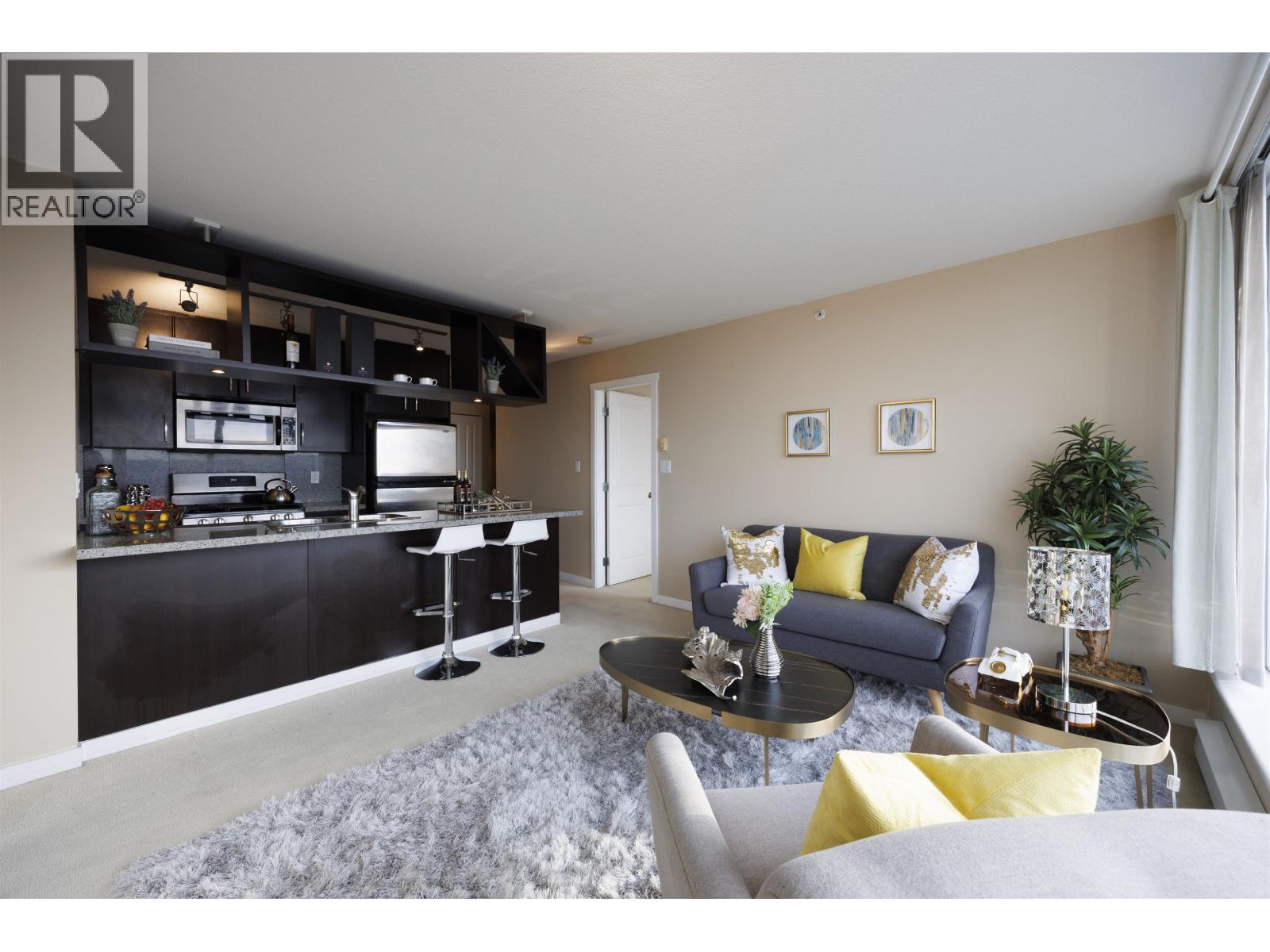 1701 5088 Kwantlen Street, Richmond, British Columbia  V6X 4K5 - Photo 2 - R3076212