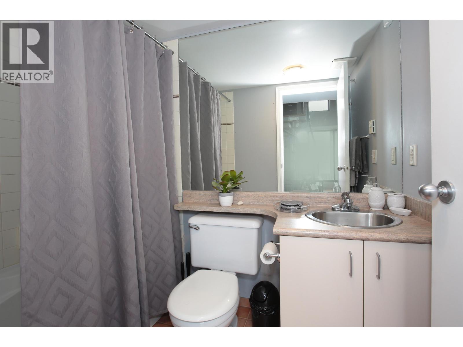 511 22 E Cordova Street, Vancouver, British Columbia  V6A 1K2 - Photo 13 - R3076240