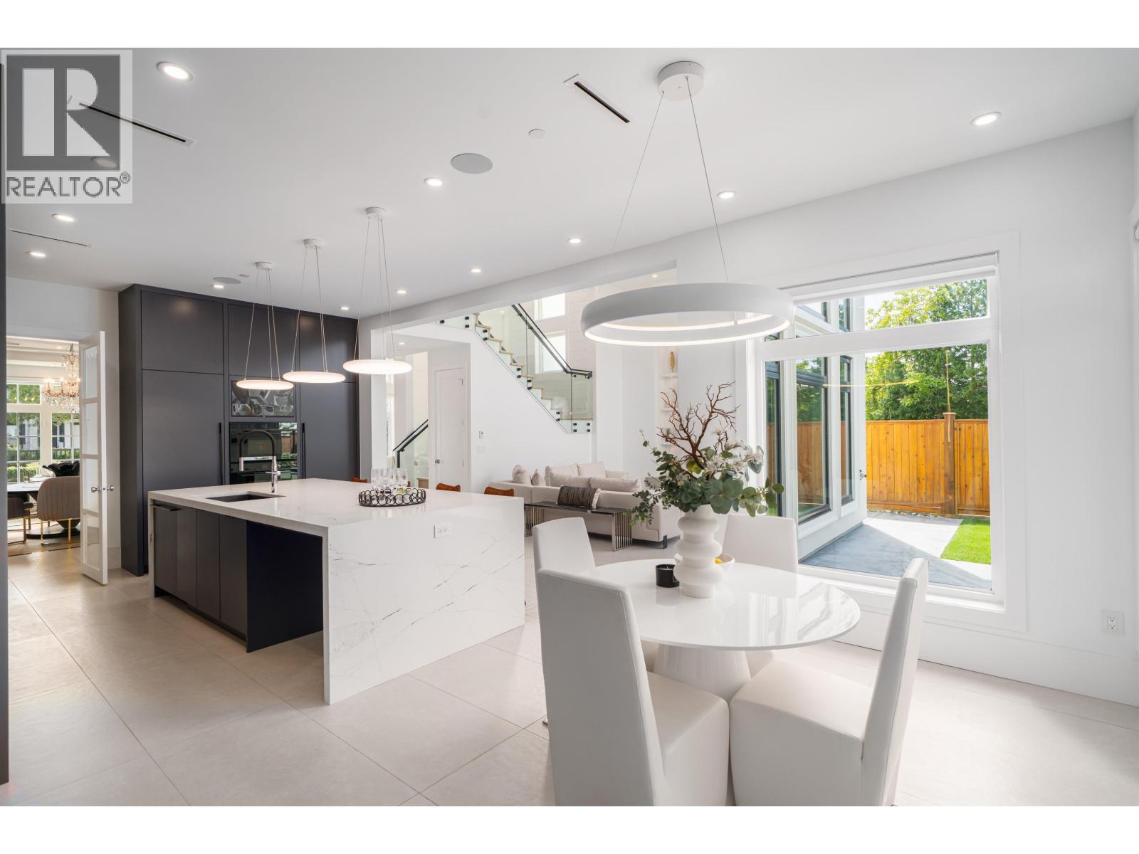 7577 Armstrong Street, Richmond, British Columbia V6Y 0K5 - Photo 14 - R3076224