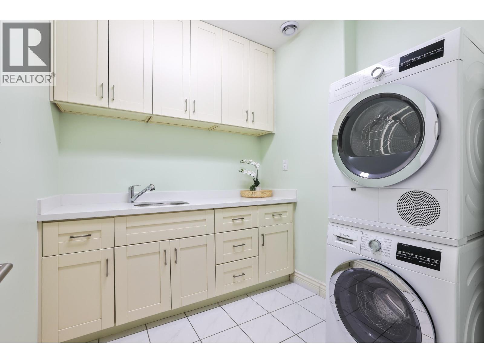 7460 Lombard Road, Richmond, British Columbia V7C 3N1 - Photo 30 - R3076254