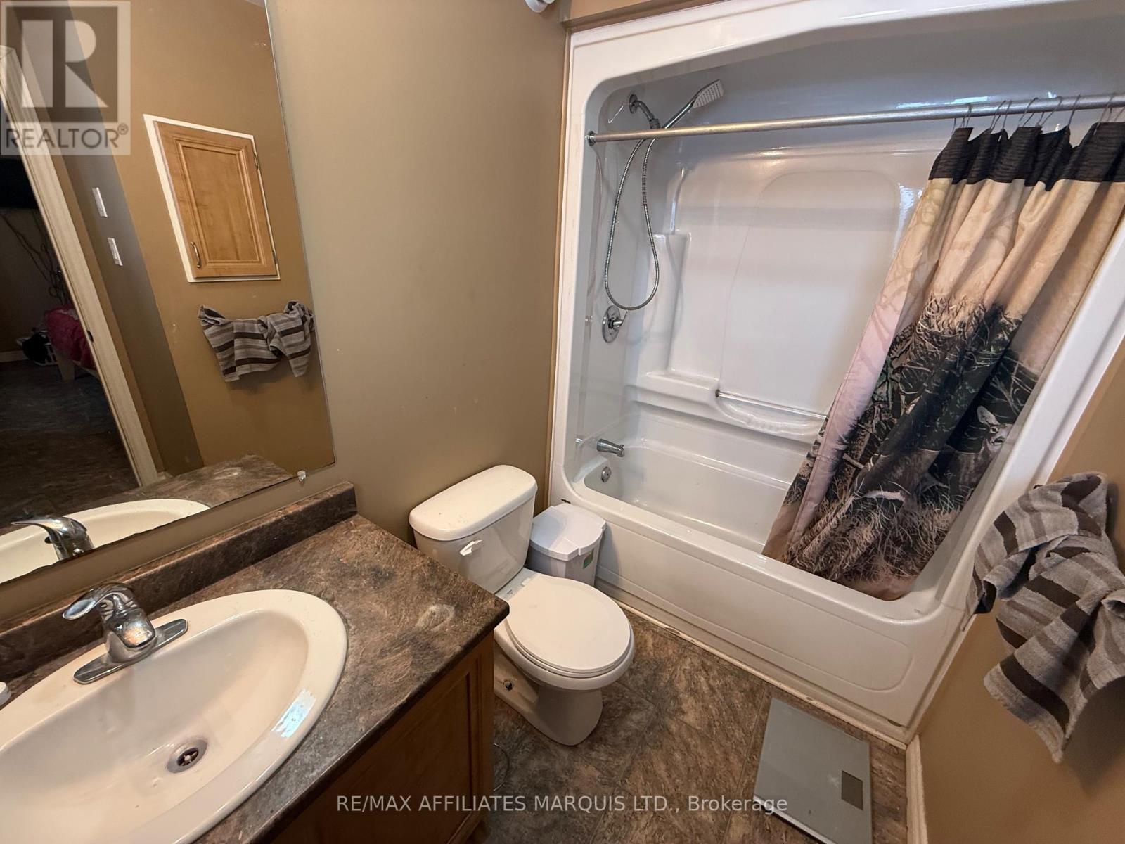 16902 Myers Road, South Stormont, Ontario  K0C 2A0 - Photo 13 - X12664562