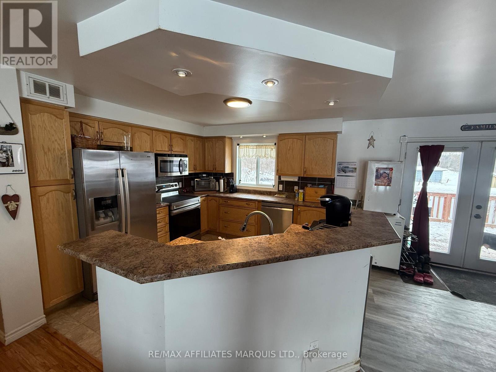 16902 Myers Road, South Stormont, Ontario  K0C 2A0 - Photo 5 - X12664562