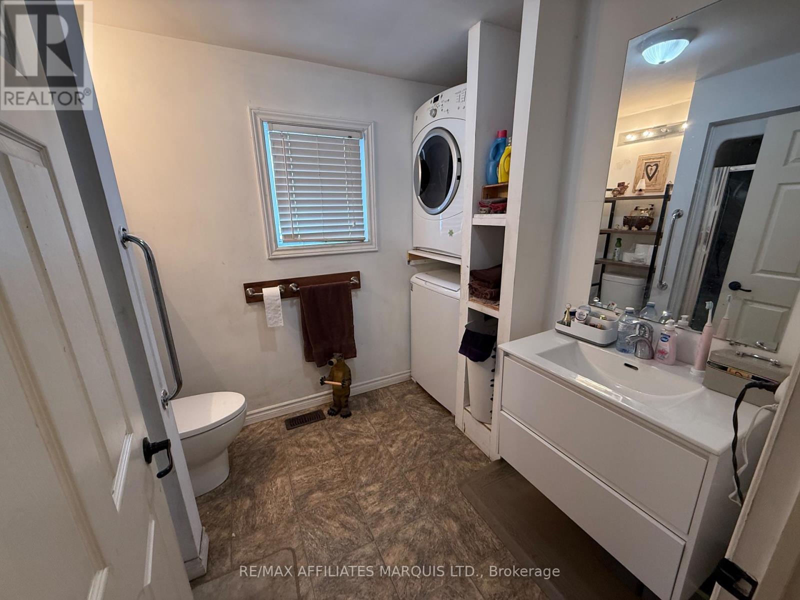 16902 Myers Road, South Stormont, Ontario  K0C 2A0 - Photo 9 - X12664562