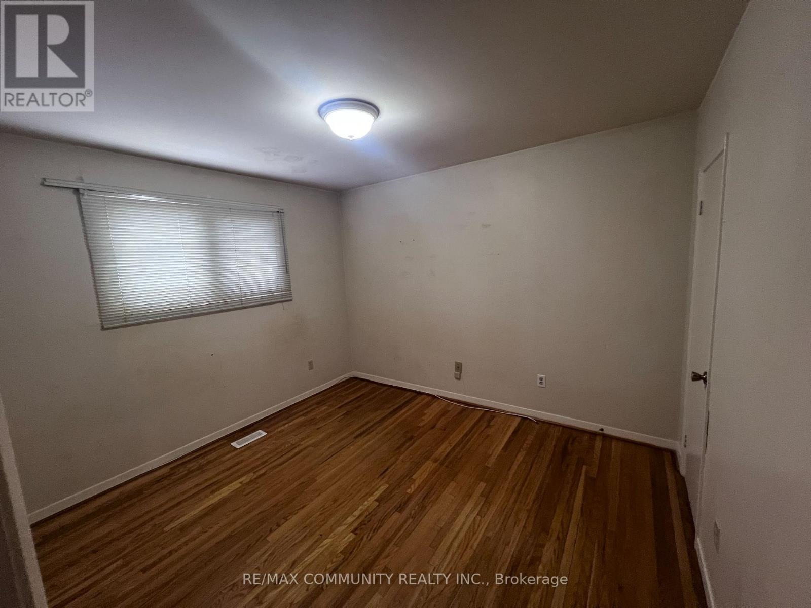 73 Fred Varley Drive, Markham, Ontario  L3R 1S6 - Photo 10 - N12664580