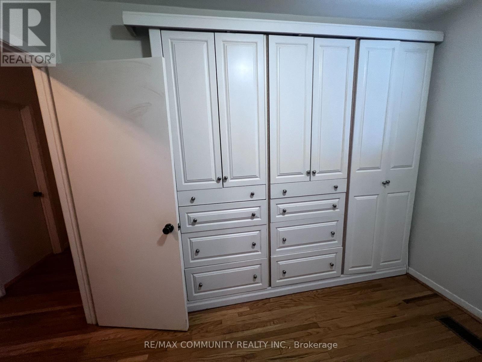 73 Fred Varley Drive, Markham, Ontario  L3R 1S6 - Photo 14 - N12664580