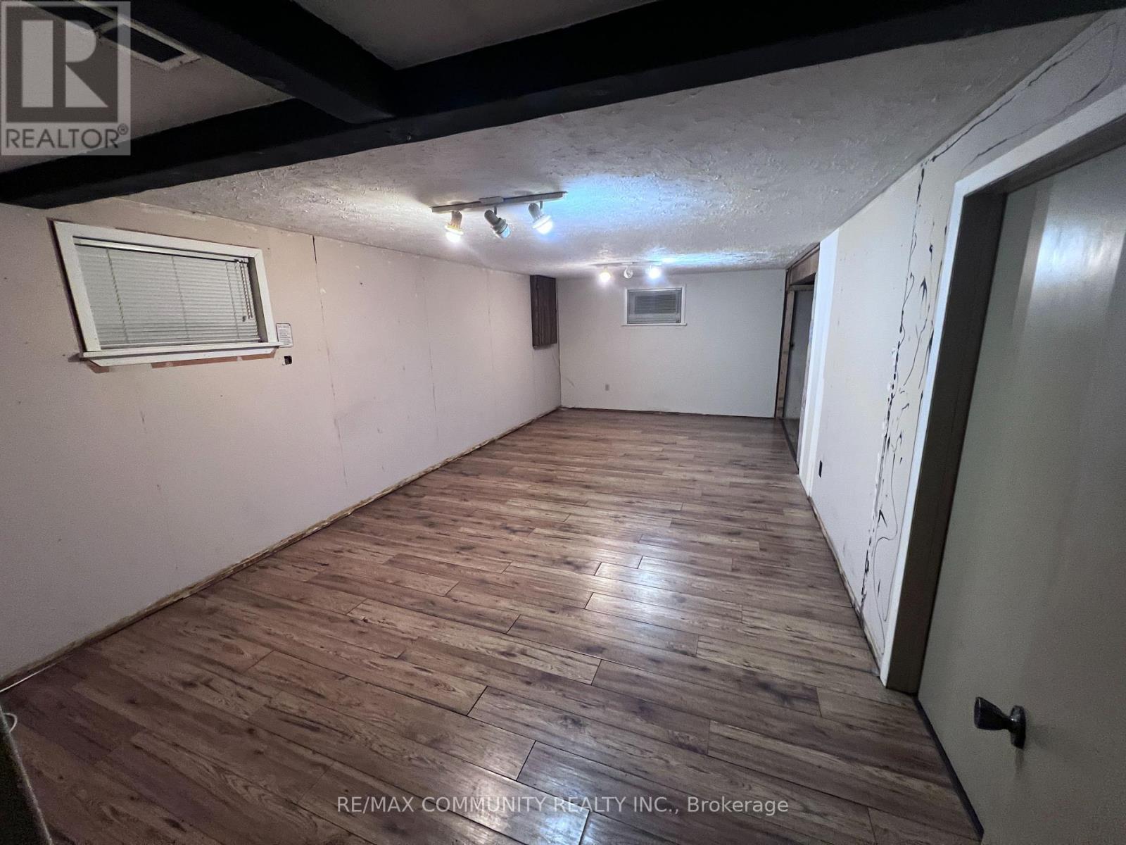 73 Fred Varley Drive, Markham, Ontario  L3R 1S6 - Photo 17 - N12664580