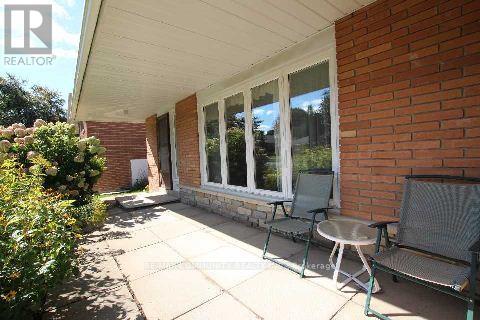 73 Fred Varley Drive, Markham, Ontario  L3R 1S6 - Photo 2 - N12664580