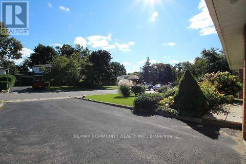 73 Fred Varley Drive, Markham, Ontario  L3R 1S6 - Photo 4 - N12664580