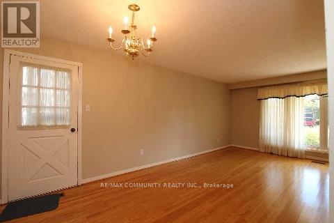 73 Fred Varley Drive, Markham, Ontario  L3R 1S6 - Photo 5 - N12664580