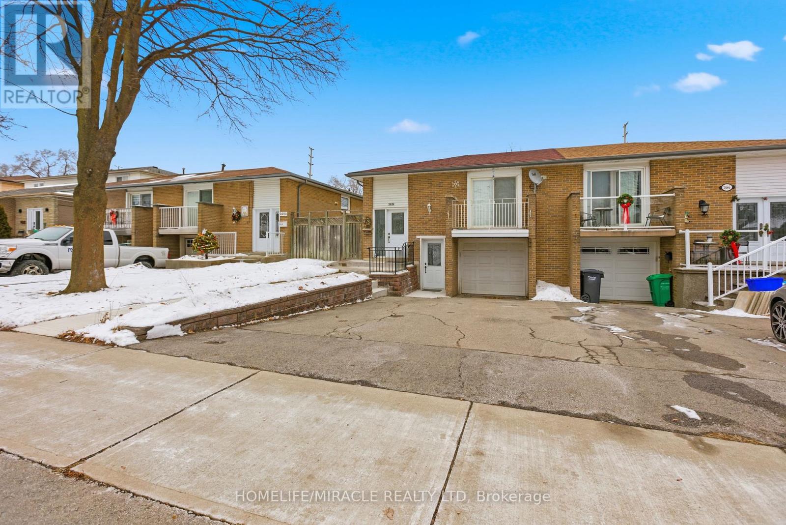 3684 Ellengale Drive, Mississauga, Ontario  L5C 1Z7 - Photo 47 - W12664546