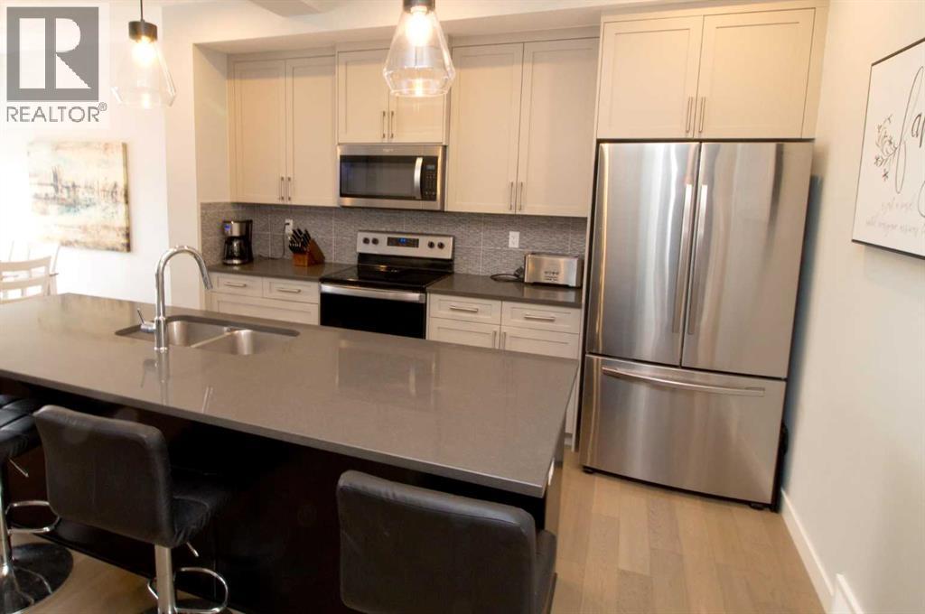 103 Sunrise Common, Cochrane, Alberta  T4C 2S2 - Photo 16 - A2247966