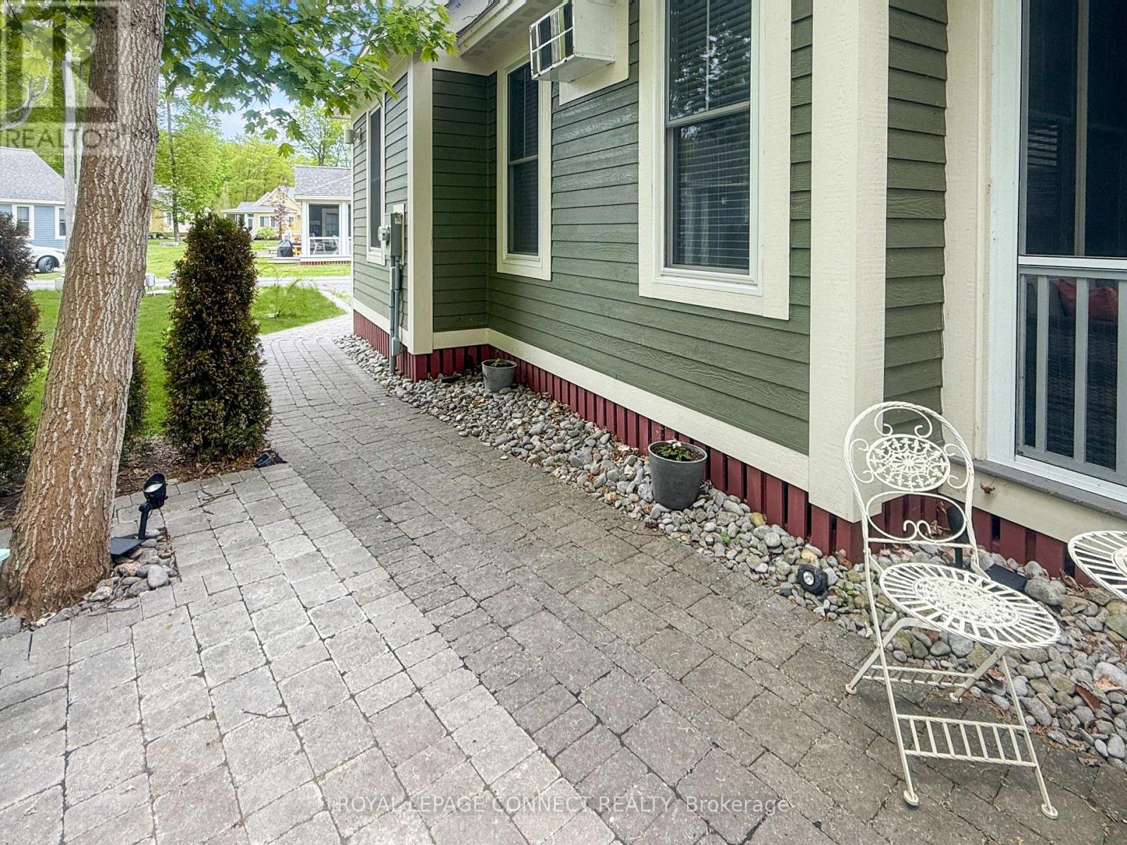 199 - 32 Hollow Lane, Prince Edward County, Ontario  K0K 1P0 - Photo 5 - X12664542