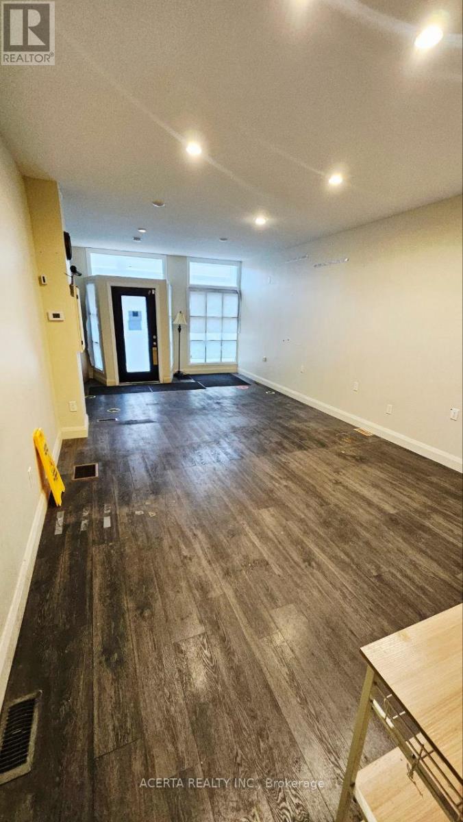 206 Dalhousie Street, Ottawa, Ontario  K1N 7C8 - Photo 3 - X12664588