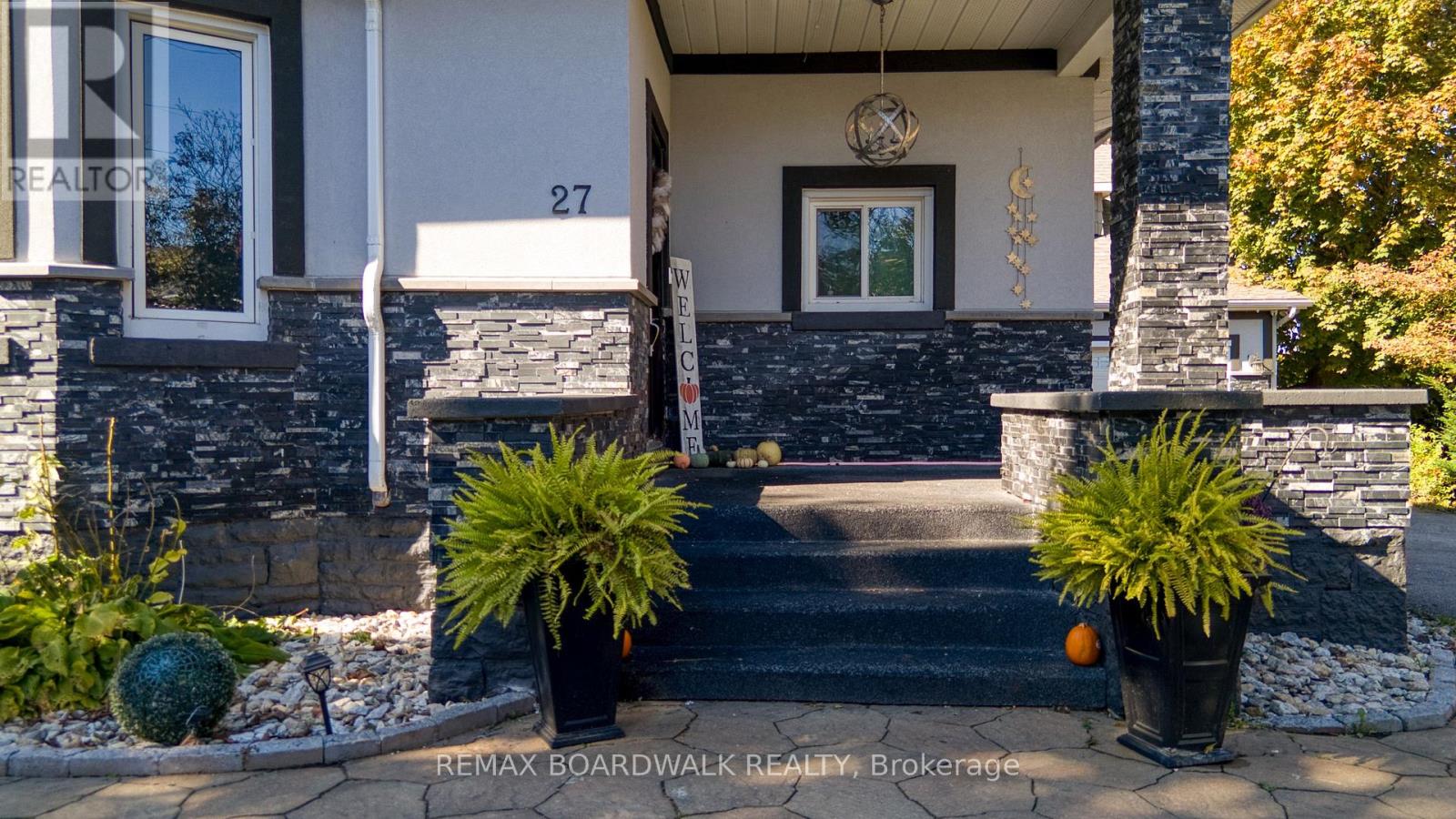 27 Allan Street, Carleton Place, Ontario  K7C 1T1 - Photo 16 - X12664614