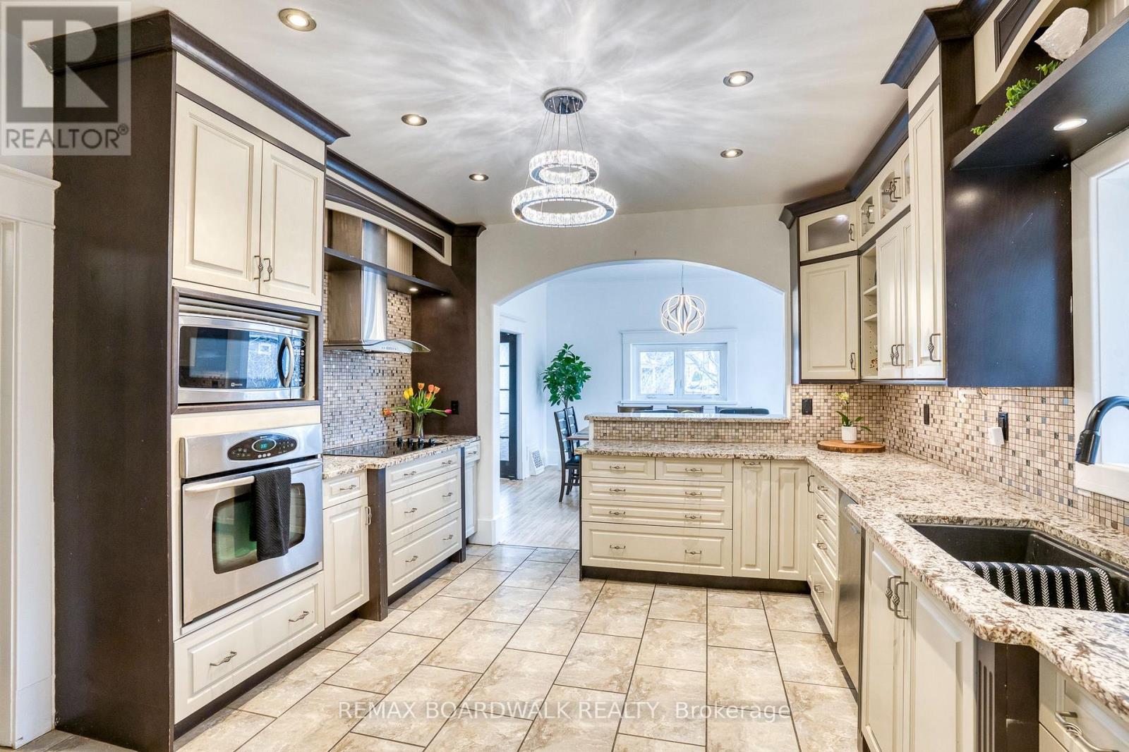 27 Allan Street, Carleton Place, Ontario  K7C 1T1 - Photo 23 - X12664614