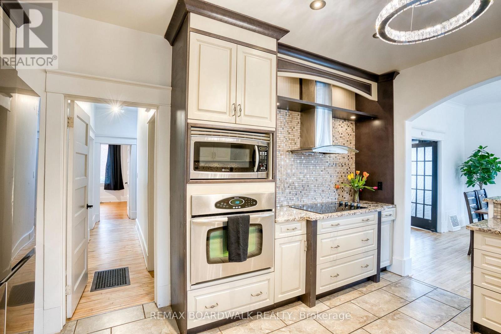 27 Allan Street, Carleton Place, Ontario  K7C 1T1 - Photo 25 - X12664614