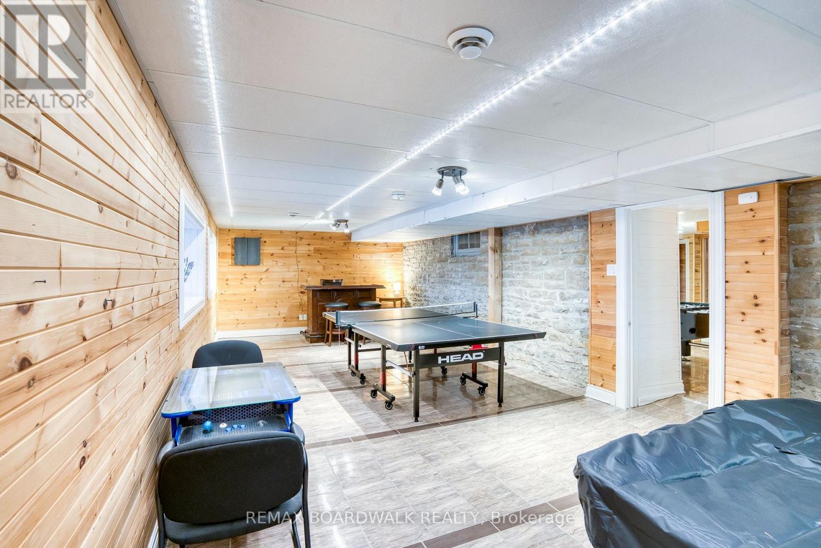 27 Allan Street, Carleton Place, Ontario  K7C 1T1 - Photo 44 - X12664614